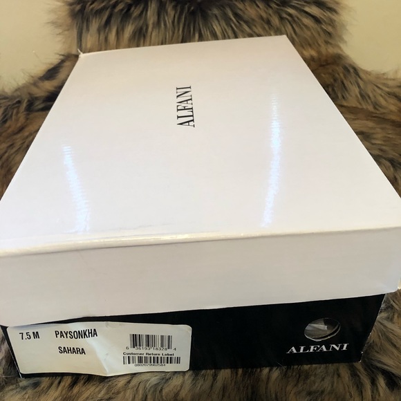 Alfani stacked heel slingback - Picture 5 of 5